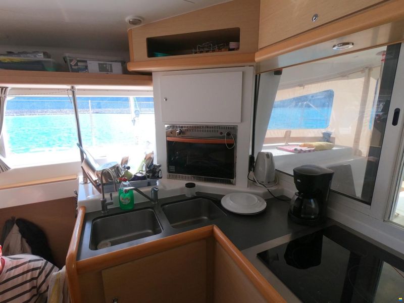 Lagoon 400
