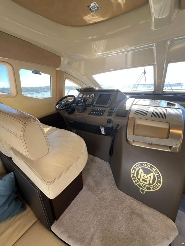 Cranchi 43 Atlantic Fly