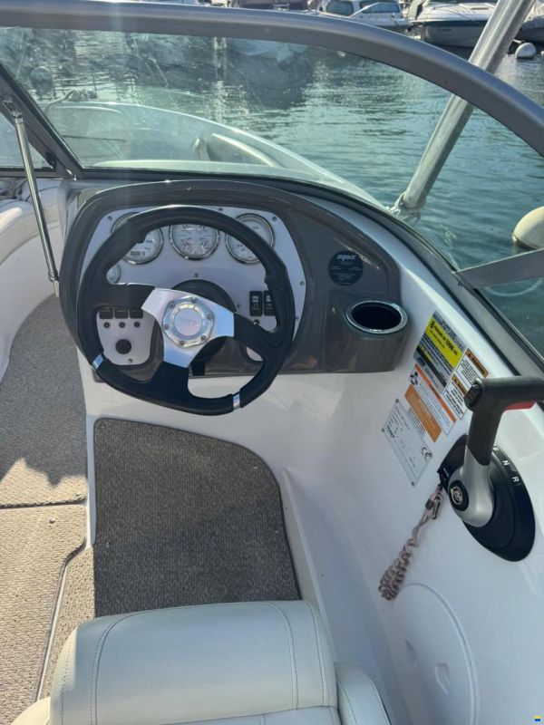 Rinker 186
