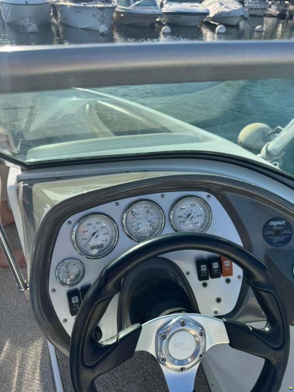 Rinker 186