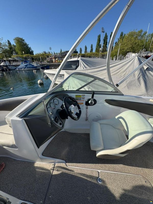 Rinker 186