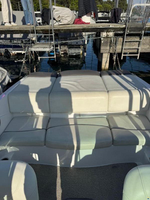 Rinker 186