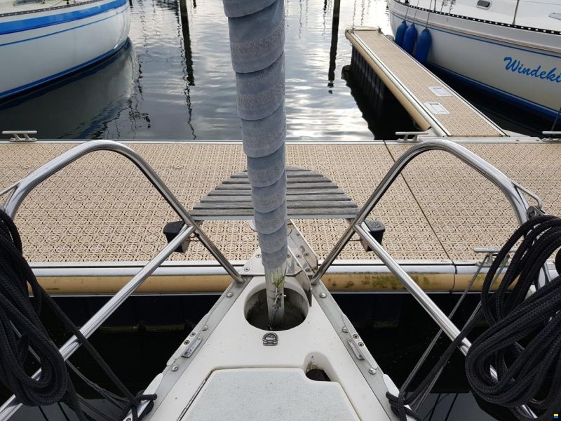 Hunter 30-2