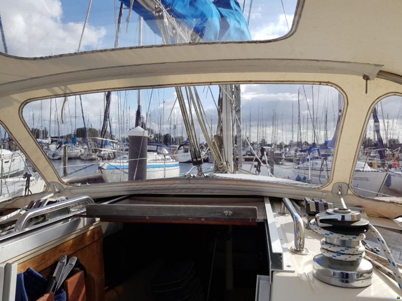 Hunter 30-2
