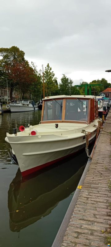Autoboot-Salonboot-staal