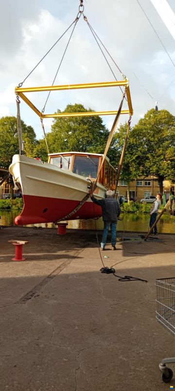 Autoboot-Salonboot-staal
