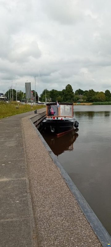 Watertaxi-Salonboot