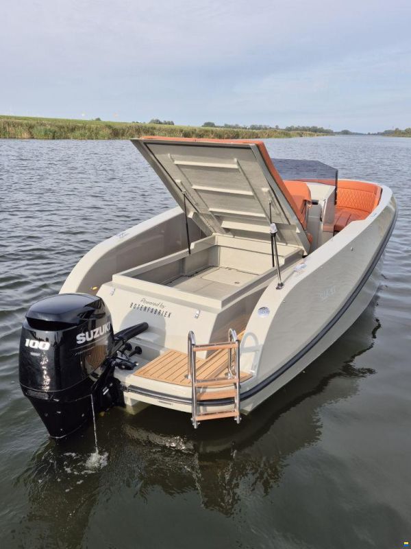 Giant 660 Tender