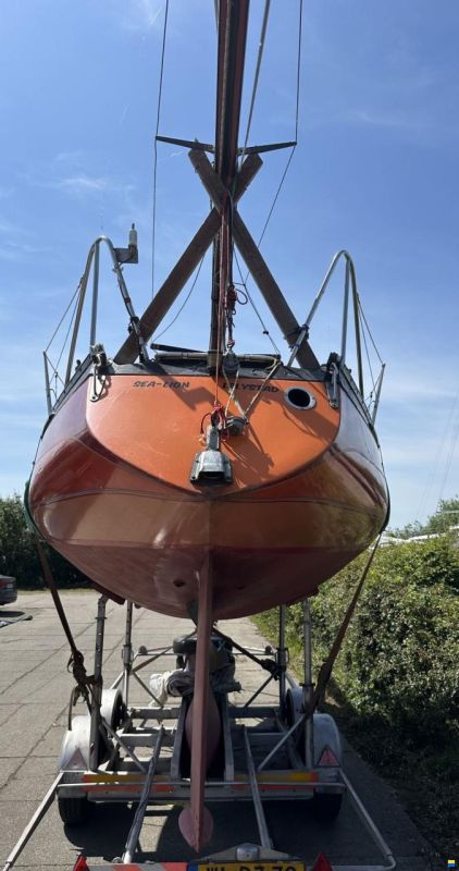 Defender 27