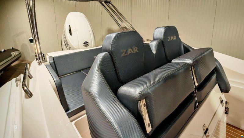 ZAR Formenti 59SL + SUZUKI 150PS