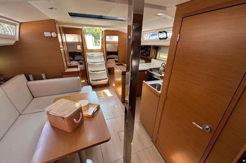 Jeanneau Sun Odyssey 440