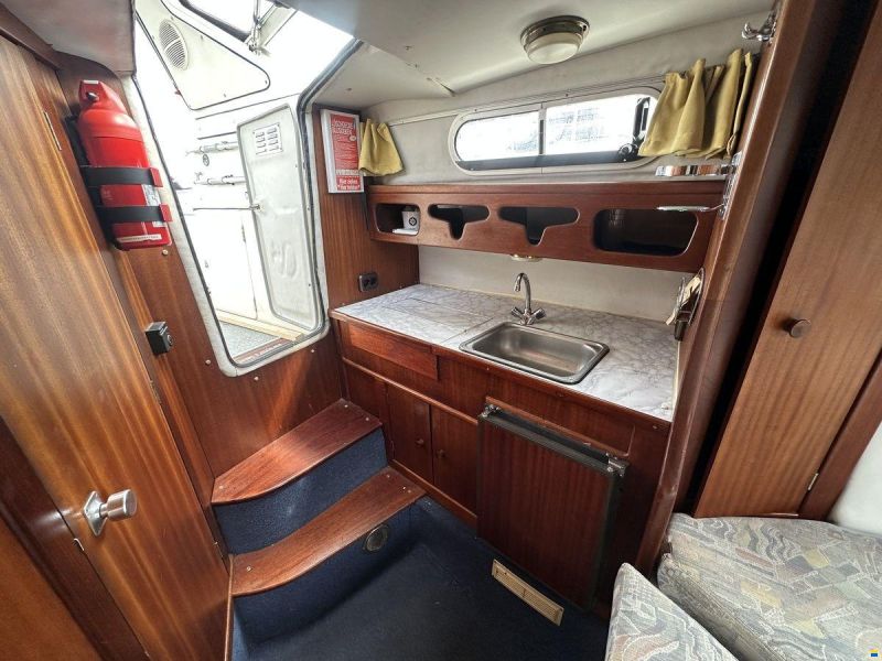 Sealine 255 Family