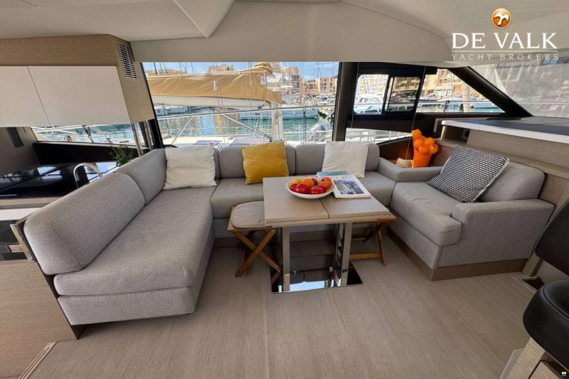 Jeanneau Prestige 50.