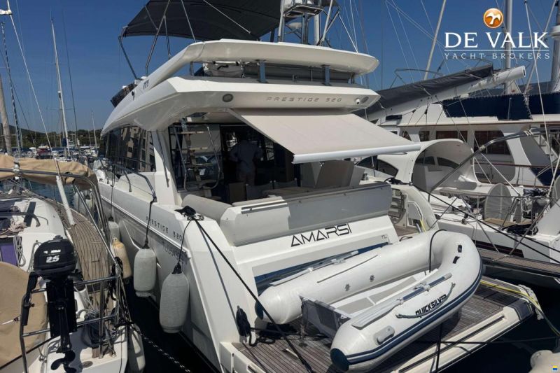 Jeanneau Prestige 50.