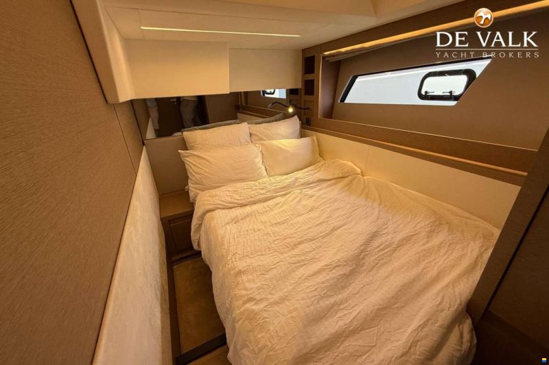Jeanneau Prestige 50.