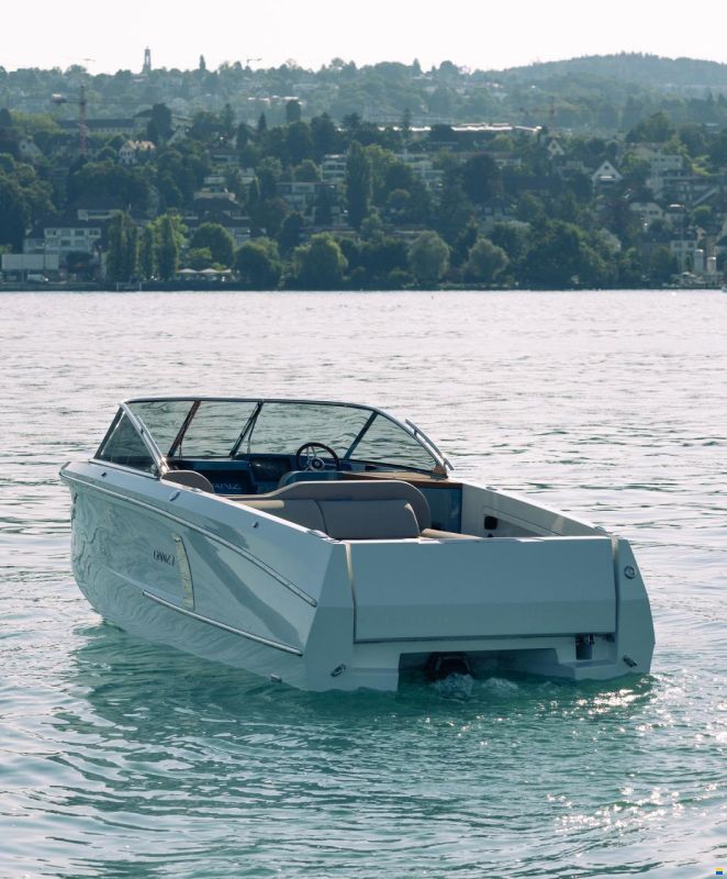 Ganz Boats Ovation 7.6 Cabin