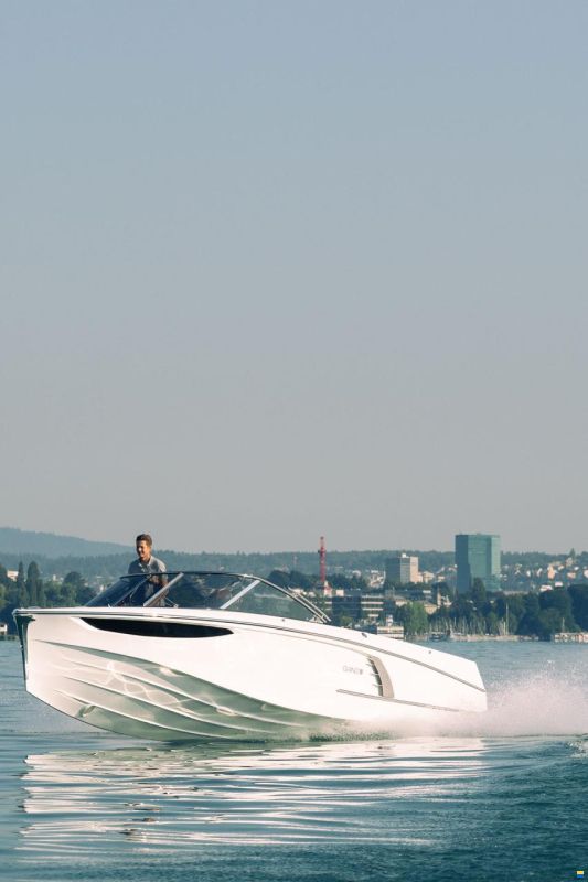 Ganz Boats Ovation 7.6 Cabin