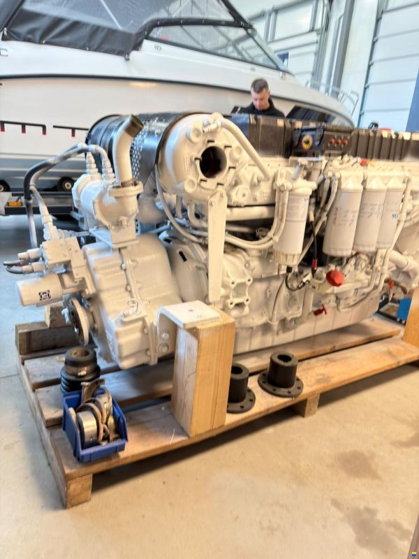 Volvo Penta D12-615