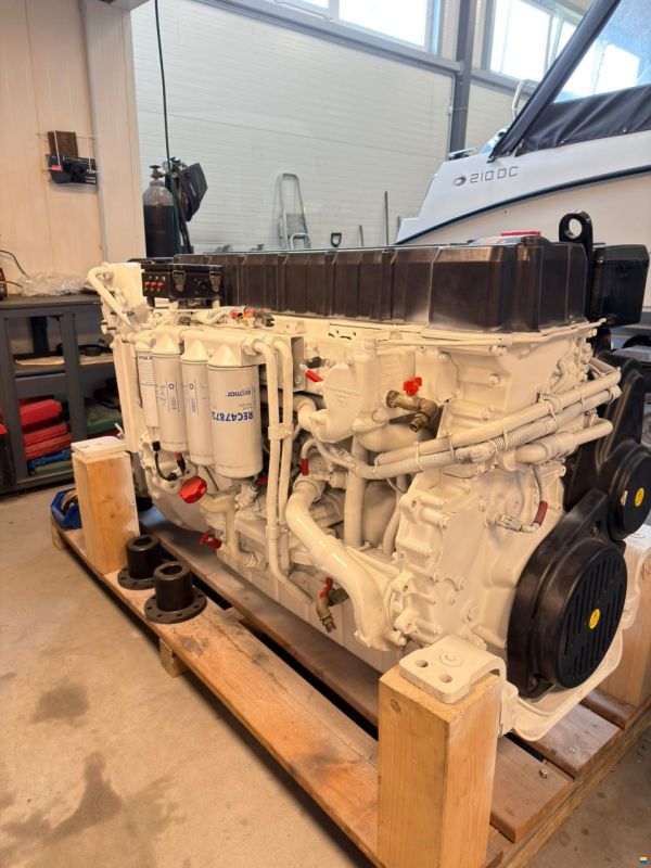 Volvo Penta D12-615