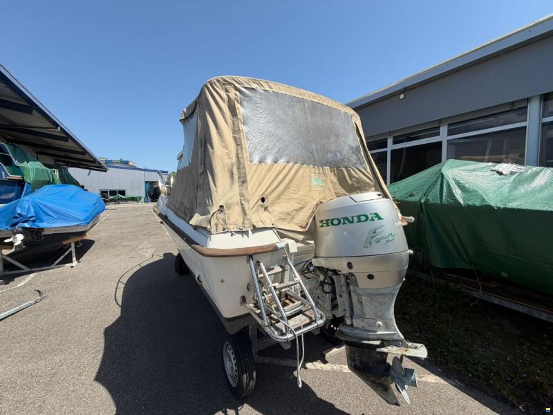 Ultramar Week End 550