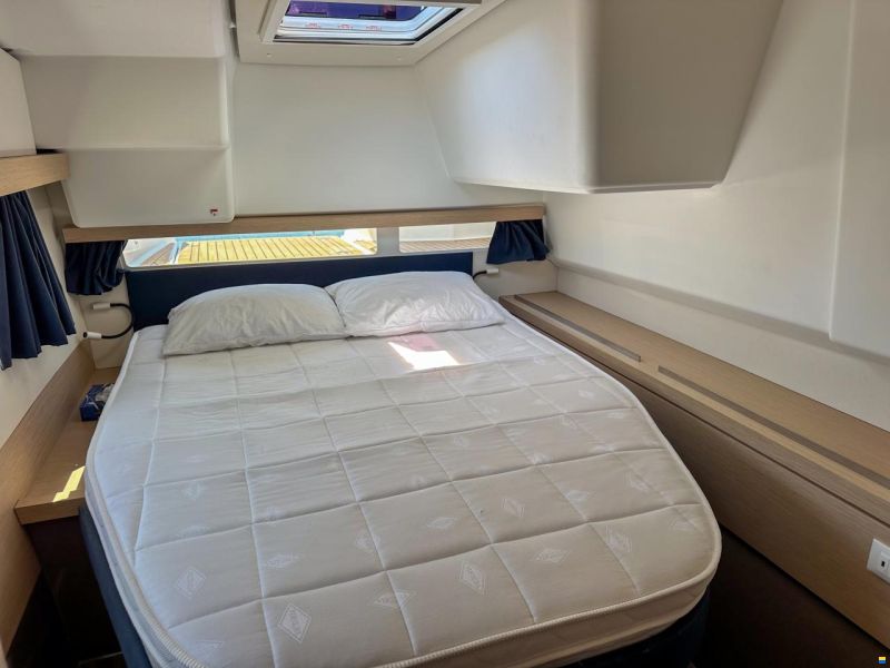 Fountaine Pajot Lucia 40