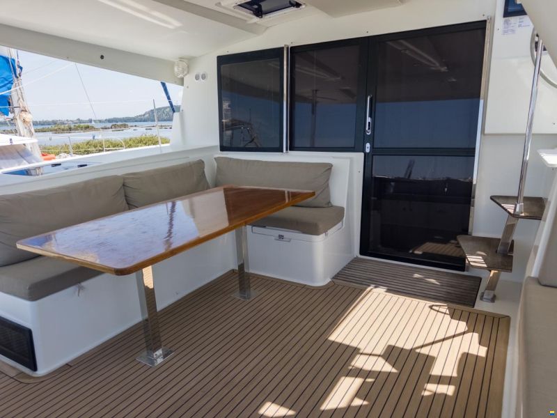 Fountaine Pajot Lucia 40