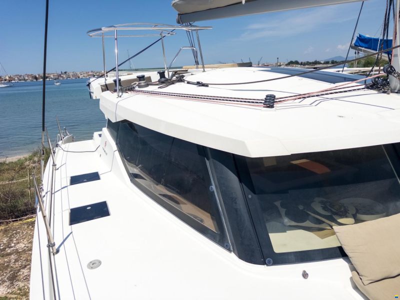 Fountaine Pajot Lucia 40