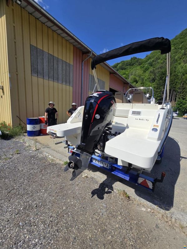 Quicksilver 555 Activ OPEN