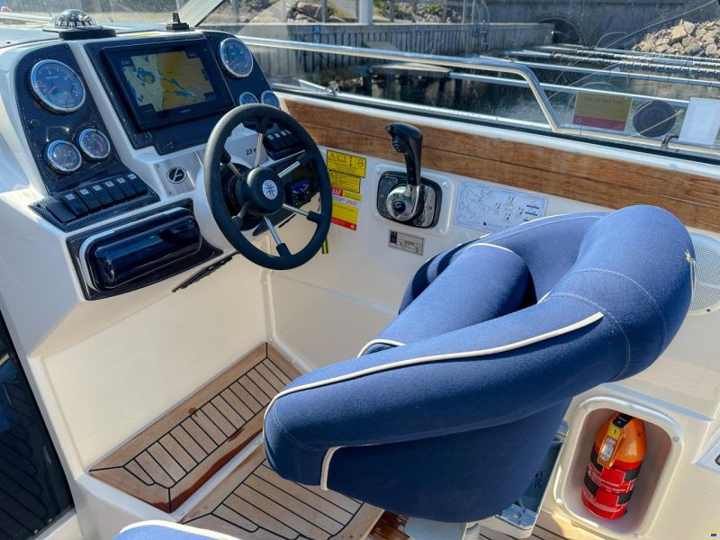 Aquador 23 WA