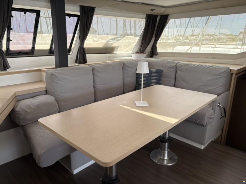 Fountaine Pajot Lucia 40