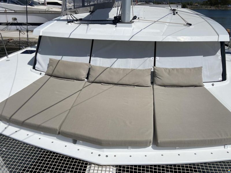 Fountaine Pajot Lucia 40