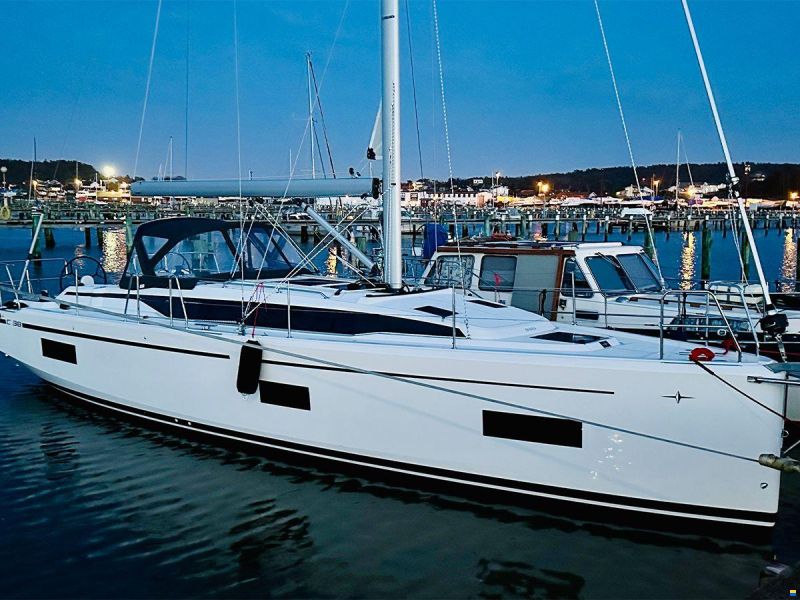 Bavaria C38