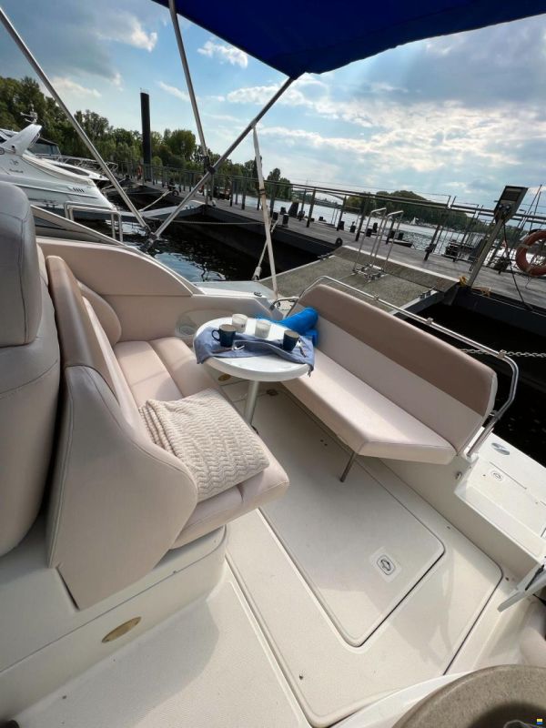 Regal 2665
