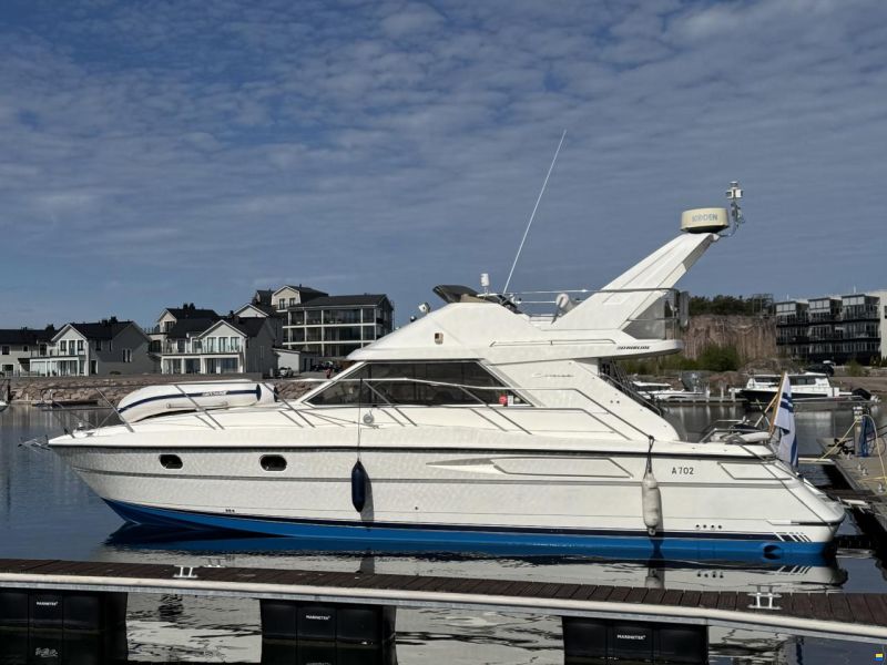 Fairline Corsica