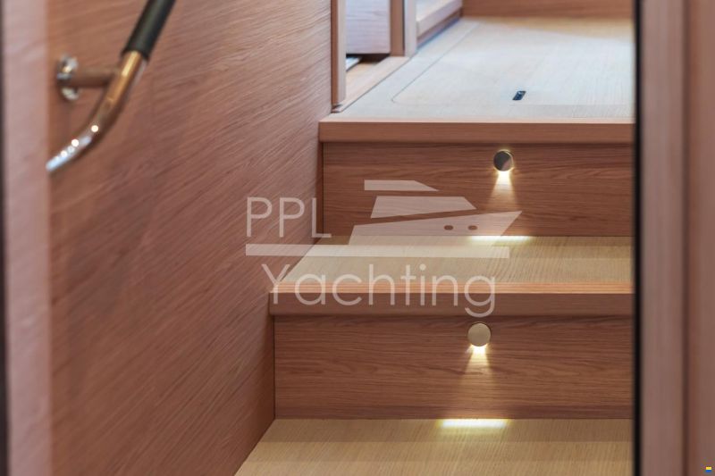 Beneteau Grand Trawler 62
