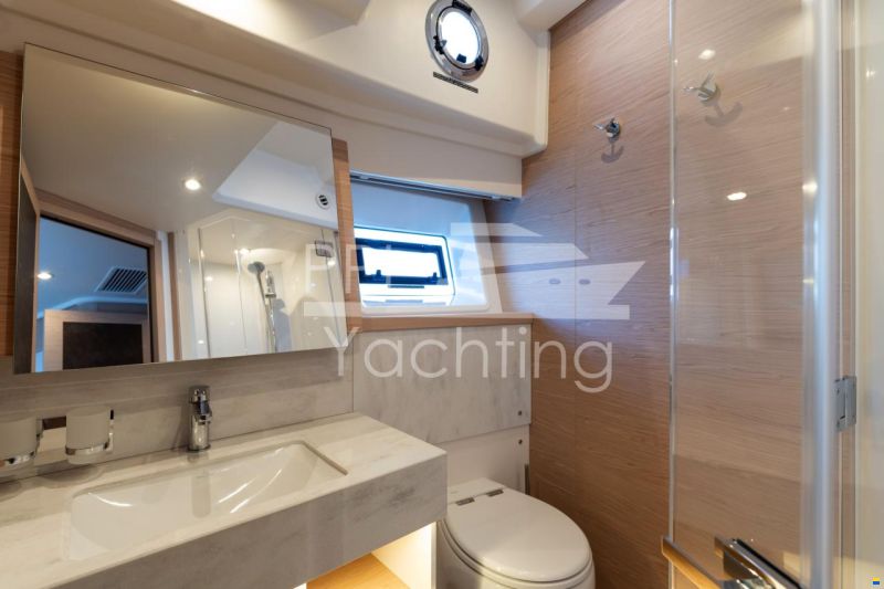 Beneteau Grand Trawler 62