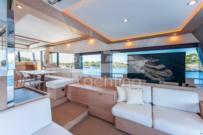 Beneteau Grand Trawler 62