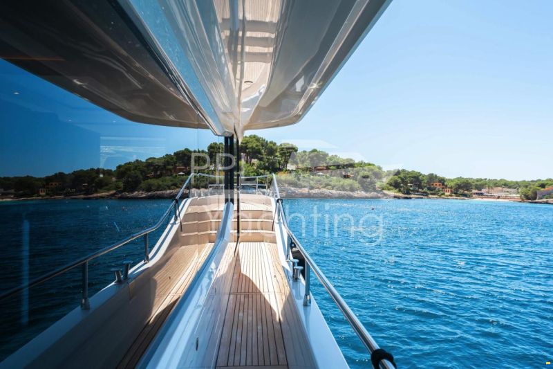 Beneteau Grand Trawler 62
