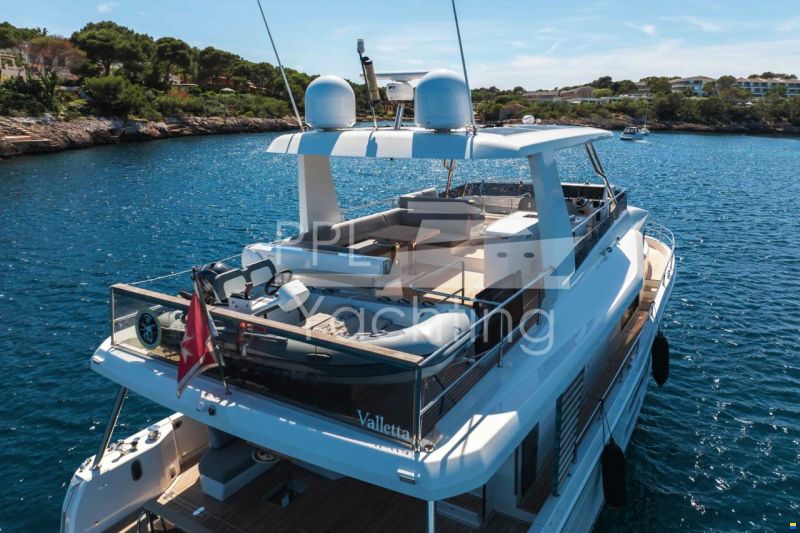 Beneteau Grand Trawler 62