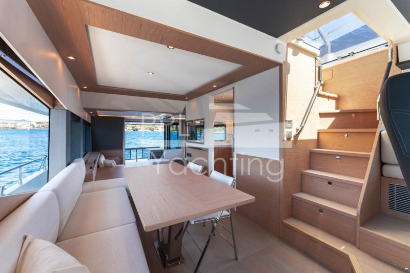 Beneteau Grand Trawler 62