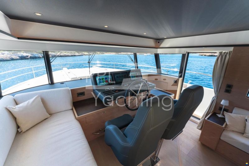 Beneteau Grand Trawler 62
