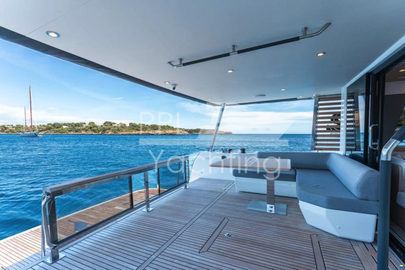 Beneteau Grand Trawler 62