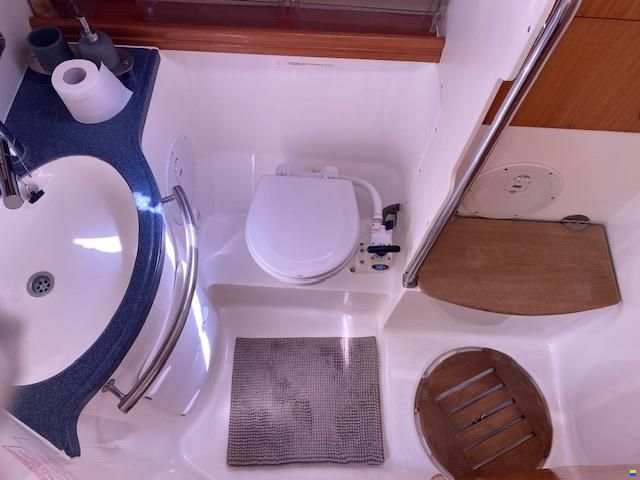 Bavaria 42