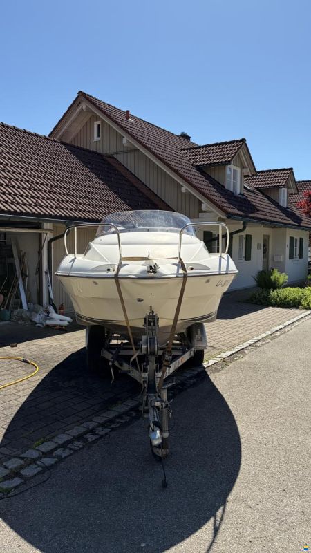 Quicksilver Activ 470 Cabin