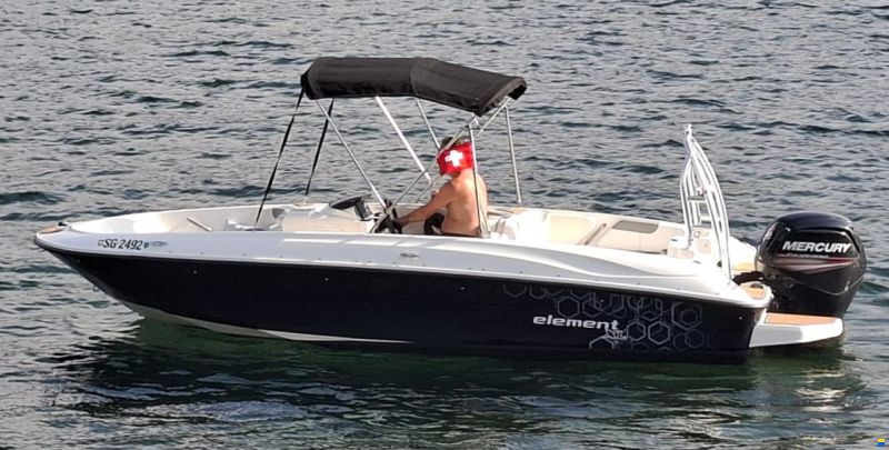 Bayliner Element XL / E6