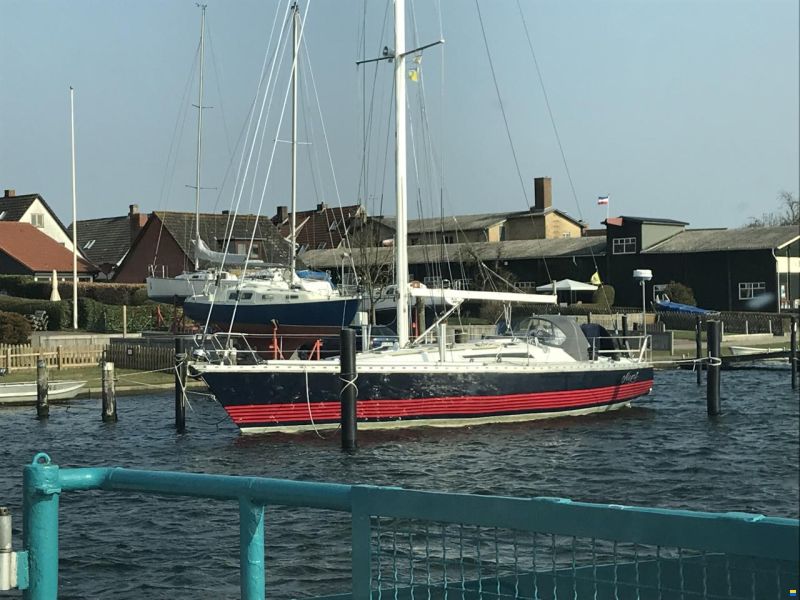 Beneteau First 42