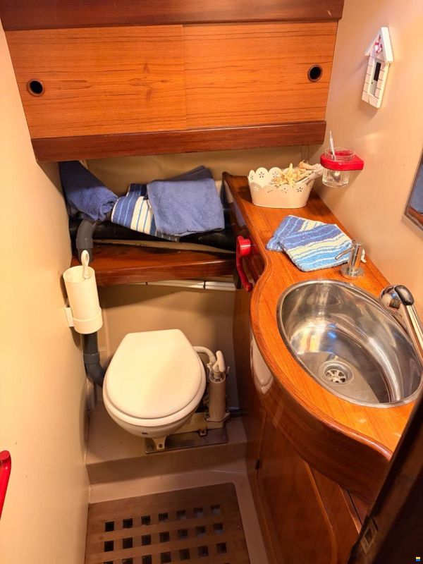 Beneteau First 42