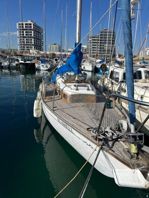 Cheoy Lee 36ft Off Shore