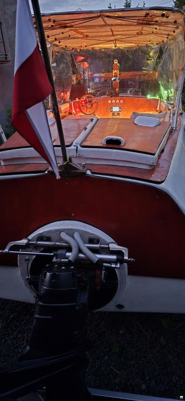 Classic Vintage Style Custom Motorboat