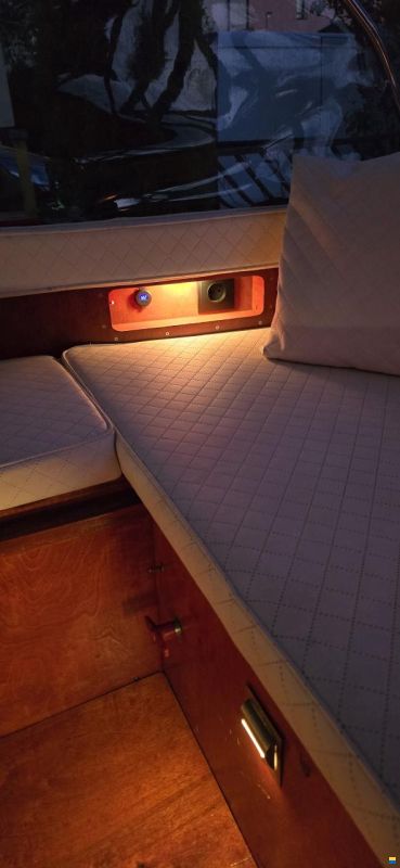 Classic Vintage Style Custom Motorboat